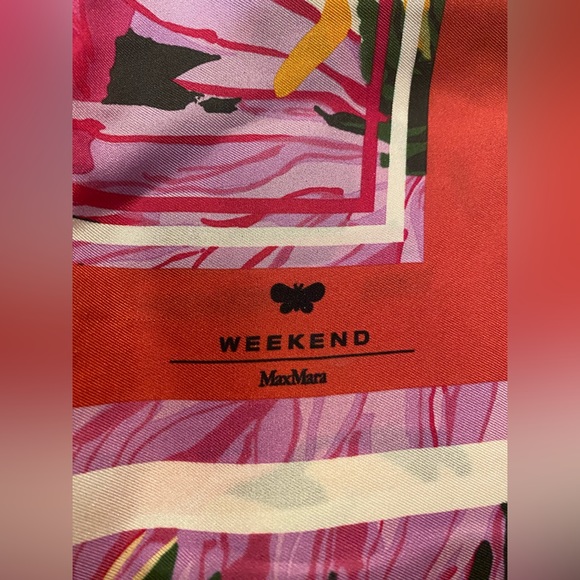 MaxMara Floral Silk Scarf - Picture 3 of 6